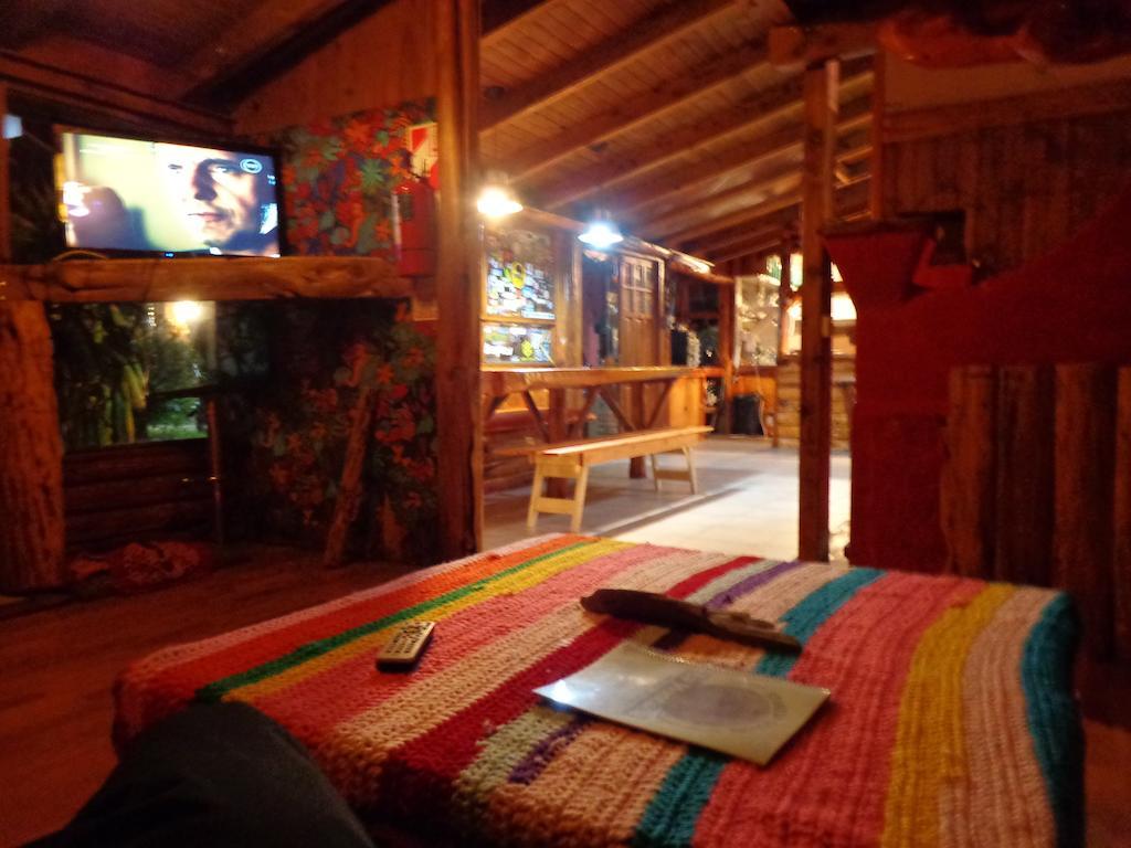 Wood House Hostel Сан-Карлос-де-Барилоче Экстерьер фото